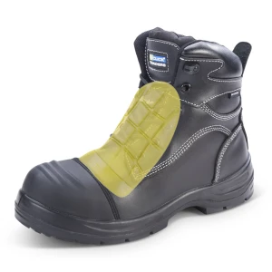 CF66 Boot