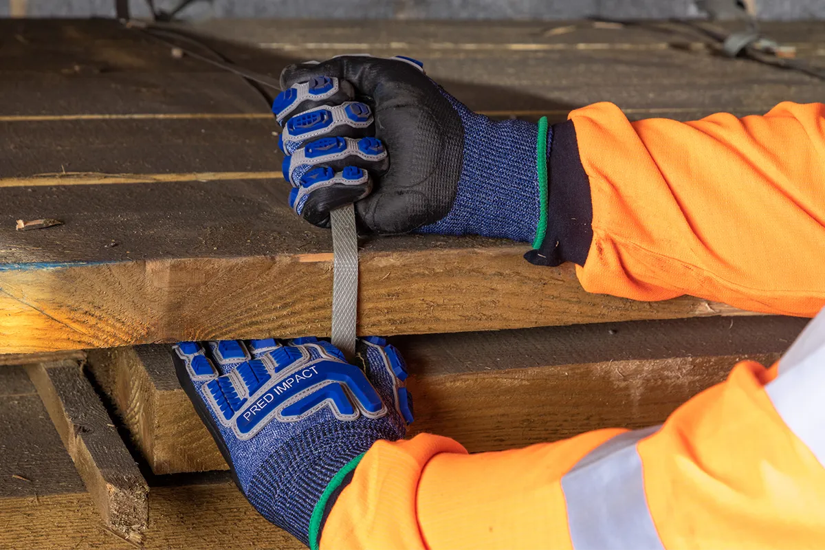 Pred Cut F Touchsafe Impact Gloves