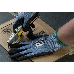 Pred Cut F Sapphire Gloves